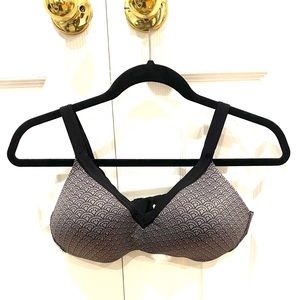 Warners women’s Black Grey Bra 38C